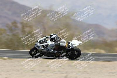 media/Apr-20-2025-CVMA (Sun) [[39090e8767]]/Race 9-Formula LW Twins Shootout/